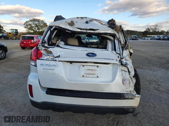 ✅ 2011 Subaru Outback Limited Power Moon • VIN: 4S4BRCLCXB3372139 • Lot: 89861505. Wystawiony na Copart z przebiegiem 231 524 mil. Bezpłatny archiwum sprzedaży aukcyjnych z USA i szczegółowy raport historii pojazdu na DreamBid. Zdjęcie 6.