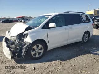 ✅ 2017 Toyota Sienna LE • VIN: 5TDKZ3DC9HS803743 • Lot: 91436895. Listed on Copart with 130,550 mi. Free auction sales archive from the USA and detailed vehicle history report at DreamBid. Image 1.