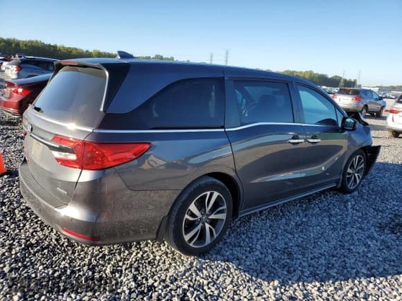 ✅ 2023 Honda Odyssey Touring • VIN: 5FNRL6H8XPB053604 • Lot: 82644655. Listed on Copart with Not provided. Free auction sales archive from the USA and detailed vehicle history report at DreamBid. Image 3.
