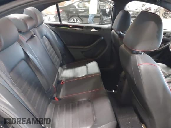 ✅ 2015 Volkswagen Jetta GLI SEL • VIN: 3VW5T7AJ0FM275867 • Lot: 42133491. Listed on IAAI with 98,718 mi. Free auction sales archive from the USA and detailed vehicle history report at DreamBid. Image 8.