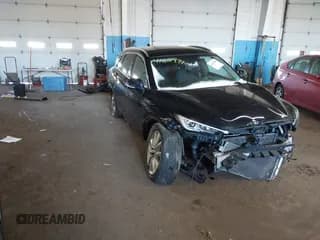 ✅ 2019 Infiniti QX50 Essential • VIN: 3PCAJ5M3XKF128219 • Lot: 41624990. Wystawiony na IAAI z przebiegiem 84 442 mil. Bezpłatny archiwum sprzedaży aukcyjnych z USA i szczegółowy raport historii pojazdu na DreamBid. Zdjęcie 1.