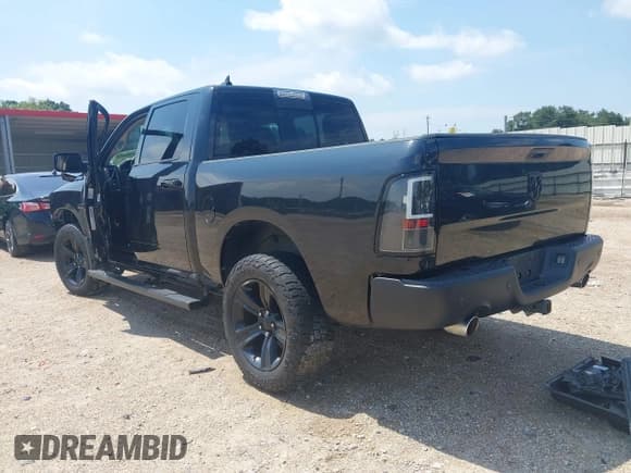 ✅ 2016 Ram 1500 Sport • VIN: 1C6RR6MT9GS383205 • Lot: 42868029. Wystawiony na IAAI z przebiegiem 204 669 mil. Bezpłatny archiwum sprzedaży aukcyjnych z USA i szczegółowy raport historii pojazdu na DreamBid. Zdjęcie 3.