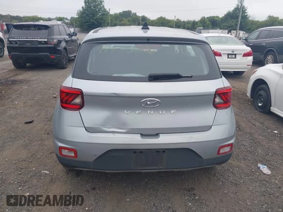 ✅ 2021 Hyundai Venue SE • VIN: KMHRB8A35MU078387 • Lot: 42953676. Listed on IAAI with 17,339 mi. Free auction sales archive from the USA and detailed vehicle history report at DreamBid. Image 16.