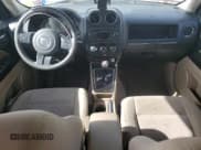 ✅ 2017 Jeep Patriot Sport • VIN: 1C4NJPBA9HD150632 • Лот: 92574295. Опубликован ранее на Copart с пробегом 152 178 миль. Бесплатный доступ к архиву аукционных продаж из США и подробный отчёт об истории автомобиля на DreamBid. Изображение 8.