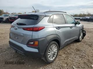 ✅ 2021 Hyundai Kona SEL • VIN: KM8K2CAA5MU607775 • Лот: 73565043. Опубликован ранее на Copart с пробегом 15 954 миль. Бесплатный доступ к архиву аукционных продаж из США и подробный отчёт об истории автомобиля на DreamBid. Изображение 3.