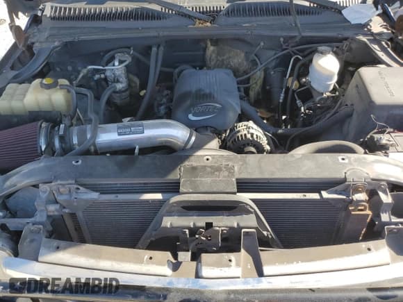 ✅ 2001 GMC Sierra 2500HD SLE • VIN: 1GTHK23U71F191860 • Лот: 82960854. Опубликован ранее на Copart с пробегом 261 309 миль. Бесплатный доступ к архиву аукционных продаж из США и подробный отчёт об истории автомобиля на DreamBid. Изображение 11.