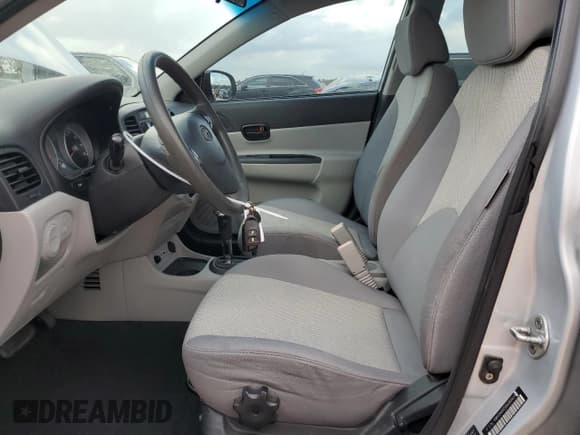 ✅ 2010 Hyundai Accent GLS • VIN: KMHCN4AC6AU504153 • Лот: 85639084. Опубликован ранее на Copart с пробегом 79 525 миль. Бесплатный доступ к архиву аукционных продаж из США и подробный отчёт об истории автомобиля на DreamBid. Изображение 7.