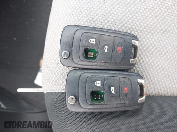 ✅ 2011 Chevrolet Cruze LS • VIN: 1G1PC5SH8B7230507 • Lot: 42774991. Wystawiony na IAAI z przebiegiem 187 354 mil. Bezpłatny archiwum sprzedaży aukcyjnych z USA i szczegółowy raport historii pojazdu na DreamBid. Zdjęcie 11.