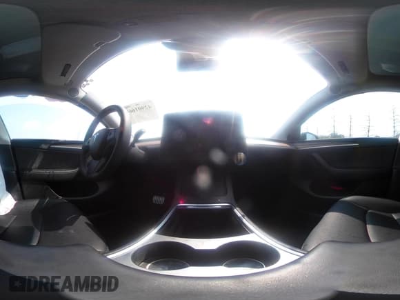 ✅ 2023 Tesla Model Y Performance • VIN: 7SAYGDEF0PF925203 • Lot: 42901669. Wystawiony na IAAI z przebiegiem Nie podano. Bezpłatny archiwum sprzedaży aukcyjnych z USA i szczegółowy raport historii pojazdu na DreamBid. Zdjęcie 18.