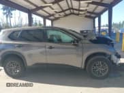 ✅ 2024 Nissan Rogue S • VIN: 5N1BT3AA0RC686637 • Лот: 43054709. Опубликован ранее на IAAI с пробегом 43 996 миль. Бесплатный доступ к архиву аукционных продаж из США и подробный отчёт об истории автомобиля на DreamBid. Изображение 14.