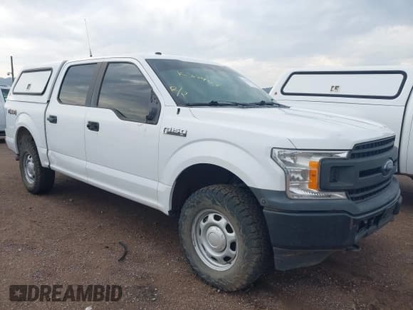 ✅ 2018 Ford F-150 XL • VIN: 1FTEW1EG9JKF64073 • Lot: 43423301. Wystawiony na IAAI z przebiegiem 103 674 mil. Bezpłatny archiwum sprzedaży aukcyjnych z USA i szczegółowy raport historii pojazdu na DreamBid. Zdjęcie 1.