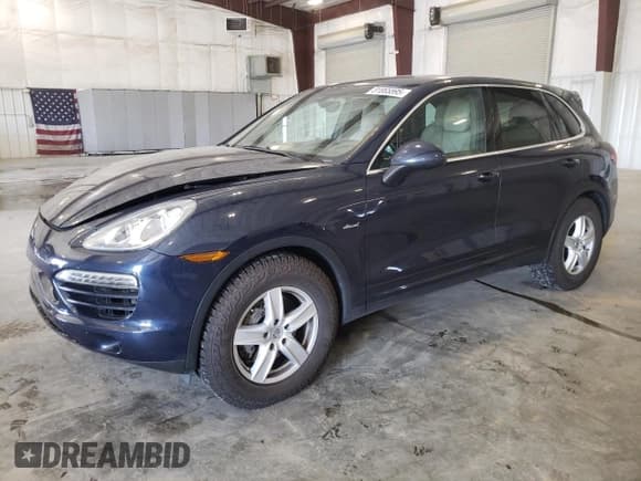 ✅ 2014 Porsche Cayenne Diesel • VIN: WP1AF2A2XELA33218 • Lot: 81865595. Wystawiony na Copart z przebiegiem 190 654 mil. Bezpłatny archiwum sprzedaży aukcyjnych z USA i szczegółowy raport historii pojazdu na DreamBid. Zdjęcie 1.