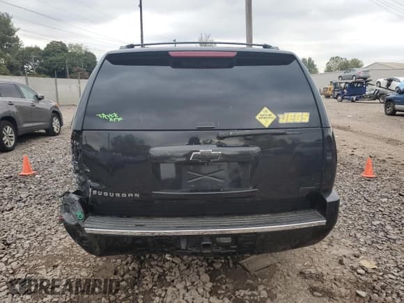 ✅ 2011 Chevrolet Suburban LTZ • VIN: 1GNSKKE39BR298779 • Lot: 74700894. Wystawiony na Copart z przebiegiem 150 101 mil. Bezpłatny archiwum sprzedaży aukcyjnych z USA i szczegółowy raport historii pojazdu na DreamBid. Zdjęcie 6.
