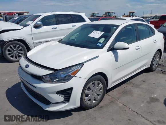 ✅ 2021 Kia Rio LX • VIN: 3KPA24AD7ME393726 • Lot: 43285920. Wystawiony na IAAI z przebiegiem 28 519 mil. Bezpłatny archiwum sprzedaży aukcyjnych z USA i szczegółowy raport historii pojazdu na DreamBid. Zdjęcie 17.