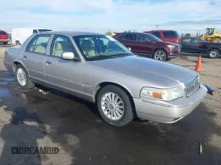 ✅ 2010 Mercury Grand Marquis LS • VIN: 2MEBM7FV1AX609141 • Лот: 43343052. Опубликован ранее на IAAI с пробегом 203 415 миль. Бесплатный доступ к архиву аукционных продаж из США и подробный отчёт об истории автомобиля на DreamBid. Изображение 1.