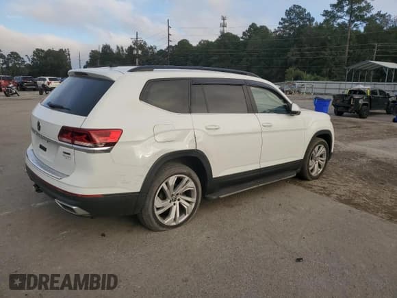 ✅ 2022 Volkswagen Atlas SE • VIN: 1V2KR2CA0NC541701 • Lot: 90482255. Listed on Copart with 67,516 mi. Free auction sales archive from the USA and detailed vehicle history report at DreamBid. Image 3.