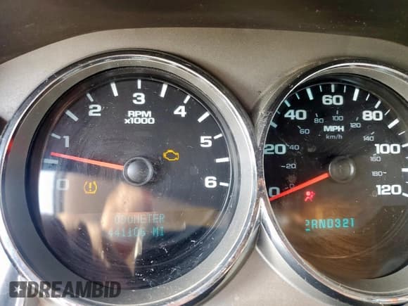 ✅ 2008 Chevrolet Silverado 1500 Work Truck • VIN: 1GCEC190X8Z120160 • Lot: 63762725. Listed on Copart with 441,106 mi. Free auction sales archive from the USA and detailed vehicle history report at DreamBid. Image 9.