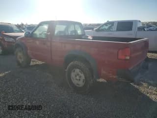 ✅ 1994 Chevrolet S-10 • VIN: 1GCCT14W9R8225766 • Лот: 42342875. Опубликован ранее на Copart с пробегом 180 377 миль. Бесплатный доступ к архиву аукционных продаж из США и подробный отчёт об истории автомобиля на DreamBid. Изображение 2.