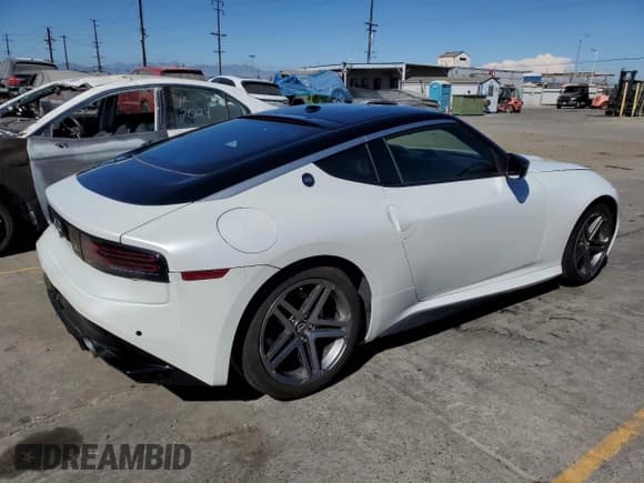 ✅ 2024 Nissan Z Sport • VIN: JN1BZ4AHXRM365319 • Lot: 71724485. Wystawiony na Copart z przebiegiem 6 370 mil. Bezpłatny archiwum sprzedaży aukcyjnych z USA i szczegółowy raport historii pojazdu na DreamBid. Zdjęcie 3.