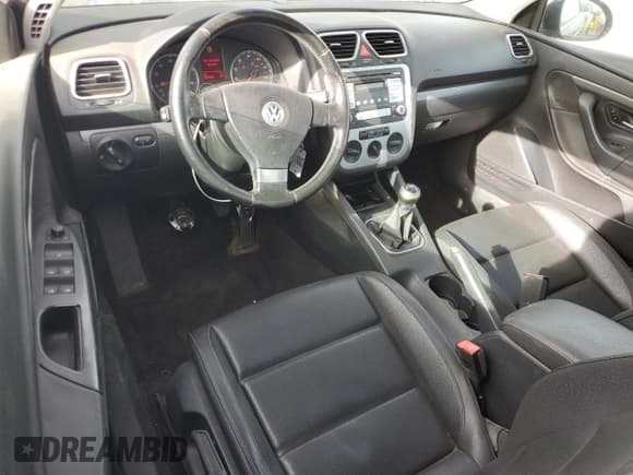 ✅ 2008 Volkswagen Eos Turbo • VIN: WVWAA71F88V006043 • Lot: 85599324. Listed on Copart with 109,666 mi. Free auction sales archive from the USA and detailed vehicle history report at DreamBid. Image 8.