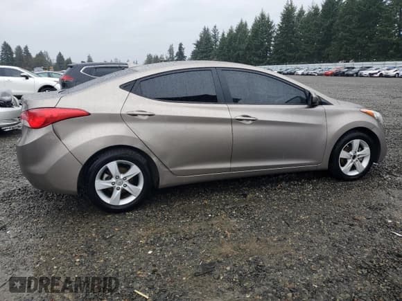 ✅ 2013 Hyundai Elantra GLS • VIN: 5NPDH4AE2DH332526 • Lot: 91492815. Listed on Copart with 152,298 mi. Free auction sales archive from the USA and detailed vehicle history report at DreamBid. Image 3.