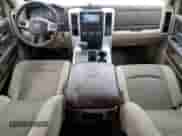 ✅ 2010 Dodge 1500 Sport • VIN: 1D7RB1CT9AS203445 • Лот: 52306994. Размещён на Copart с пробегом 235 416 миль миль. Получите бесплатный доступ к архиву аукционных продаж из США и посмотрите подробный отчёт об истории автомобиля на DreamBid. Изображение 8.