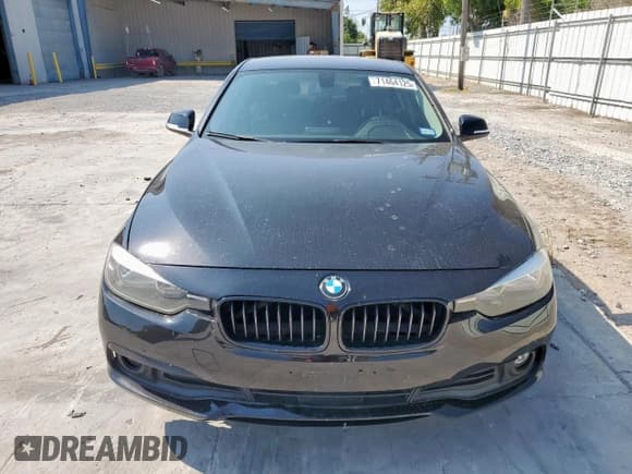 ✅ 2017 BMW 3 Series 320i • VIN: WBA8E1G59HNU15339 • Лот: 71464125. Опубликован ранее на Copart с пробегом 116 095 миль. Бесплатный доступ к архиву аукционных продаж из США и подробный отчёт об истории автомобиля на DreamBid. Изображение 5.