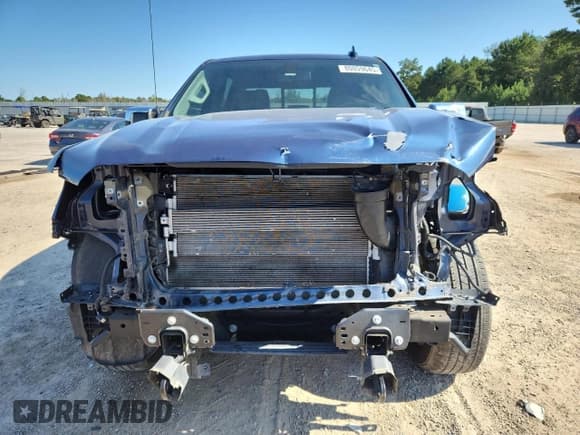 ✅ 2019 GMC Sierra 1500 SLT • VIN: 1GTU9DED8KZ126390 • Lot: 80059645. Listed on Copart with 80,320 mi. Free auction sales archive from the USA and detailed vehicle history report at DreamBid. Image 5.