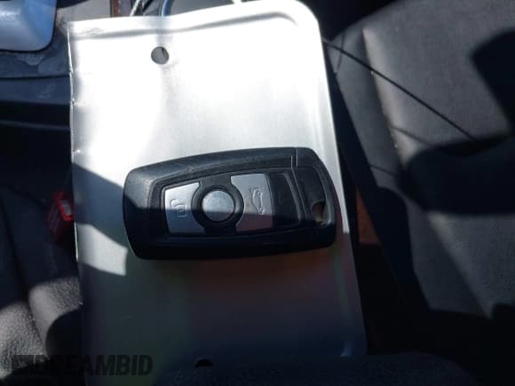 ✅ 2014 BMW 4 Series 428i • VIN: WBA3N7C56EK220248 • Lot: 42995554. Listed on IAAI with 92,324 mi. Free auction sales archive from the USA and detailed vehicle history report at DreamBid. Image 11.