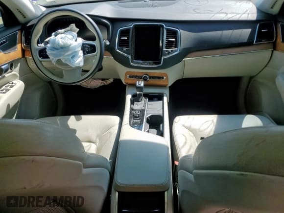 ✅ 2021 Volvo XC90 Momentum • VIN: YV4102CK3M1691695 • Лот: 84833295. Опубликован ранее на Copart с пробегом Не указан. Бесплатный доступ к архиву аукционных продаж из США и подробный отчёт об истории автомобиля на DreamBid. Изображение 8.