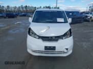 ✅ 2021 Nissan NV200 SV • VIN: 3N6CM0KN7MK708073 • Lot: 43767031. Wystawiony na IAAI z przebiegiem 46 229 mil. Bezpłatny archiwum sprzedaży aukcyjnych z USA i szczegółowy raport historii pojazdu na DreamBid. Zdjęcie 13.
