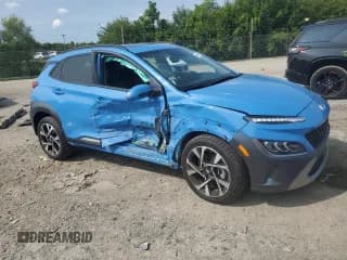 ✅ 2022 Hyundai Kona Limited • VIN: KM8K5CA37NU909062 • Лот: 68464304. Опубликован ранее на Copart с пробегом 11 092 миль. Бесплатный доступ к архиву аукционных продаж из США и подробный отчёт об истории автомобиля на DreamBid. Изображение 4.