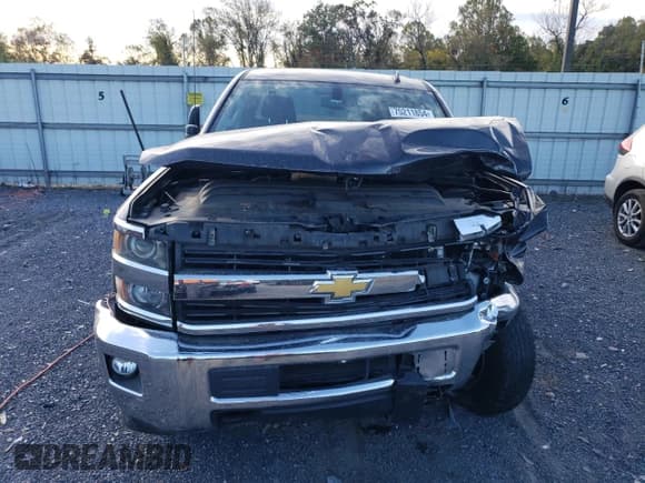✅ 2015 Chevrolet Silverado 2500HD LT • VIN: 1GC2KVE8XFZ140298 • Лот: 75211854. Опубликован ранее на Copart с пробегом 91 520 миль. Бесплатный доступ к архиву аукционных продаж из США и подробный отчёт об истории автомобиля на DreamBid. Изображение 5.