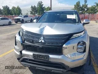 ✅ 2022 Mitsubishi Outlander ES • VIN: JA4J4TA80NZ006912 • Lot: 43494272. Wystawiony na IAAI z przebiegiem 46 378 mil. Bezpłatny archiwum sprzedaży aukcyjnych z USA i szczegółowy raport historii pojazdu na DreamBid. Zdjęcie 6.