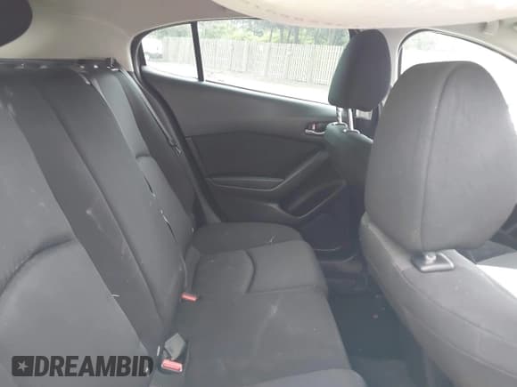 ✅ 2015 Mazda 3 i Sport • VIN: 3MZBM1K78FM152575 • Лот: 42343471. Опубликован ранее на IAAI с пробегом 176 791 миль. Бесплатный доступ к архиву аукционных продаж из США и подробный отчёт об истории автомобиля на DreamBid. Изображение 8.