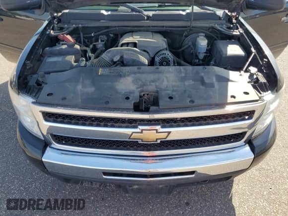 2010 Chevrolet Silverado 1500 LT z VIN 3GCRKSE38AG188490, wystawiony jako Copart lot #81425135 z przebiegiem 241 347 mil mil oraz Szkoda całkowita • Salvage title. Historia ofert i sprzedaży dostępna na DreamBid. Obrazek 11.