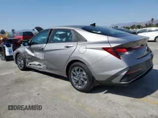 2024 Hyundai Elantra SEL с VIN KMHLM4DG4RU807901, выставлен на аукционе Copart как лот 71158525 с пробегом 12 788 миль миль и Списание • Salvage title. История ставок и продаж доступна на DreamBid. Изображение 2.