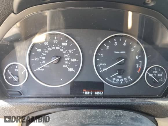 2013 BMW 3 Series 328i z VIN WBA3C1G50DNR44432, wystawiony jako Copart lot #82661375 z przebiegiem 115 412 mil mil oraz Czysty tytuł • Clean title. Historia ofert i sprzedaży dostępna na DreamBid. Obrazek 9.