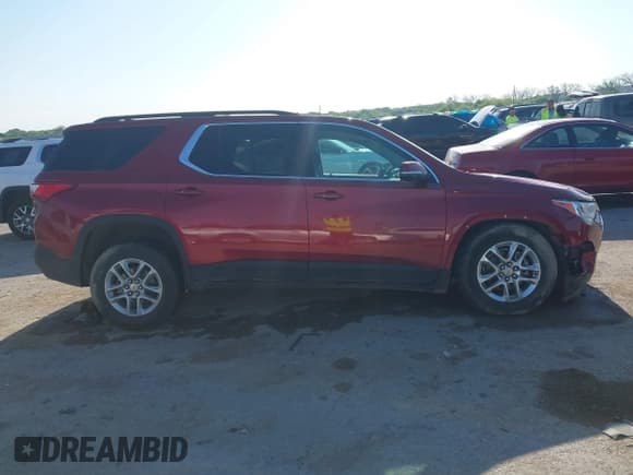 ✅ 2020 Chevrolet Traverse LT Cloth • VIN: 1GNERGKW9LJ309932 • Lot: 42022930. Listed on IAAI with 113,753 mi. Free auction sales archive from the USA and detailed vehicle history report at DreamBid. Image 13.