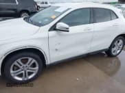 ✅ 2017 Mercedes-Benz GLA 250 • VIN: WDCTG4EBXHJ324468 • Lot: 42160243. Wystawiony na IAAI z przebiegiem 137 652 mil. Bezpłatny archiwum sprzedaży aukcyjnych z USA i szczegółowy raport historii pojazdu na DreamBid. Zdjęcie 6.