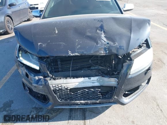 ✅ 2012 Audi S5 Premium Plus • VIN: WAUCVAFR6CA032117 • Lot: 42253758. Wystawiony na IAAI z przebiegiem 103 574 mil. Bezpłatny archiwum sprzedaży aukcyjnych z USA i szczegółowy raport historii pojazdu na DreamBid. Zdjęcie 6.