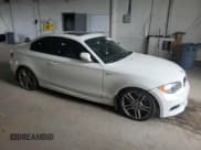 ✅ 2011 BMW 1 Series 135i • VIN: WBAUC9C58BVM09922 • Lot: 67760635. Wystawiony na Copart z przebiegiem Nie podano. Bezpłatny archiwum sprzedaży aukcyjnych z USA i szczegółowy raport historii pojazdu na DreamBid. Zdjęcie 4.