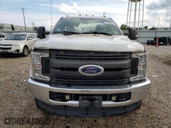 ✅ 2019 Ford F-250 XL • VIN: 1FTBF2B64KEF97227 • Lot: 67024365. Listed on Copart with Not provided. Free auction sales archive from the USA and detailed vehicle history report at DreamBid. Image 5.