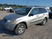 ✅ 2003 Toyota RAV4 • VIN: JTEHH20V136093059 • Лот: 43247738. Опубликован ранее на IAAI с пробегом 138 327 миль. Бесплатный доступ к архиву аукционных продаж из США и подробный отчёт об истории автомобиля на DreamBid. Изображение 2.
