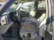 2001 Chevrolet Suburban LS с VIN 3GNFK16T31G189128, выставлен на аукционе Copart как лот 79692324 с пробегом Не указан миль и Списание • Salvage title. История ставок и продаж доступна на DreamBid. Изображение 7.