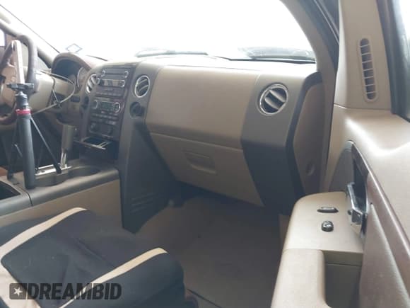 ✅ 2008 Ford F-150 XLT • VIN: 1FTPW12V28KC19876 • Lot: 41877096. Listed on IAAI with 216,515 mi. Free auction sales archive from the USA and detailed vehicle history report at DreamBid. Image 5.