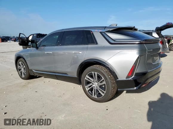 ✅ 2024 Cadillac LYRIQ Luxury • VIN: 1GYKPPRL9RZ129920 • Lot: 65070485. Listed on Copart with 9,239 mi. Free auction sales archive from the USA and detailed vehicle history report at DreamBid. Image 2.