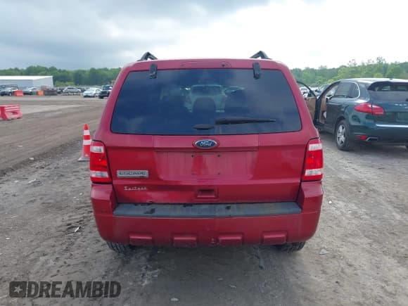 ✅ 2012 Ford Escape XLT • VIN: 1FMCU9D72CKB16916 • Лот: 42377086. Опубликован ранее на IAAI с пробегом 119 226 миль. Бесплатный доступ к архиву аукционных продаж из США и подробный отчёт об истории автомобиля на DreamBid. Изображение 16.