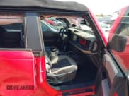 ✅ 2021 Ford Bronco • VIN: 1FMDE5BH7MLA85258 • Lot: 40245817. Wystawiony na IAAI z przebiegiem 37 318 mil. Bezpłatny archiwum sprzedaży aukcyjnych z USA i szczegółowy raport historii pojazdu na DreamBid. Zdjęcie 5.