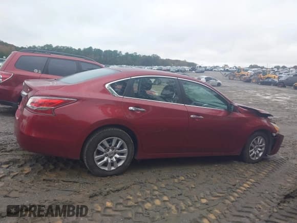 ✅ 2015 Nissan Altima S • VIN: 1N4AL3AP1FN332930 • Lot: 43559730. Wystawiony na IAAI z przebiegiem 150 000 mil. Bezpłatny archiwum sprzedaży aukcyjnych z USA i szczegółowy raport historii pojazdu na DreamBid. Zdjęcie 12.